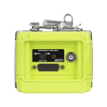 ARTEX ELT 1000 de frente, com o painel EMERGENCY USE ONLY, a chave ARM OFF ON, o conector BNC e o conector de 15 pinos